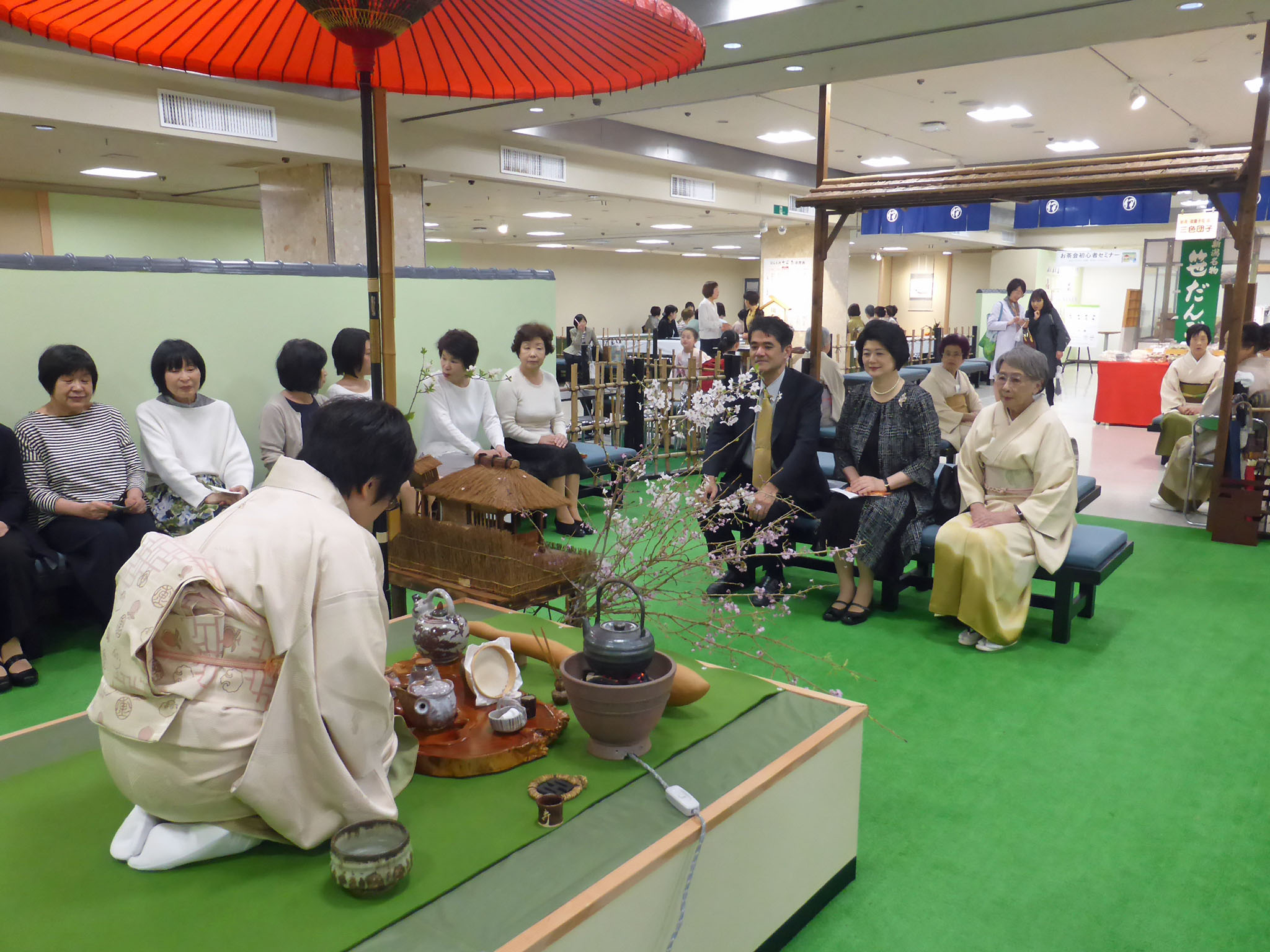 4/6(金)野点席(桜茶) 富岳支部