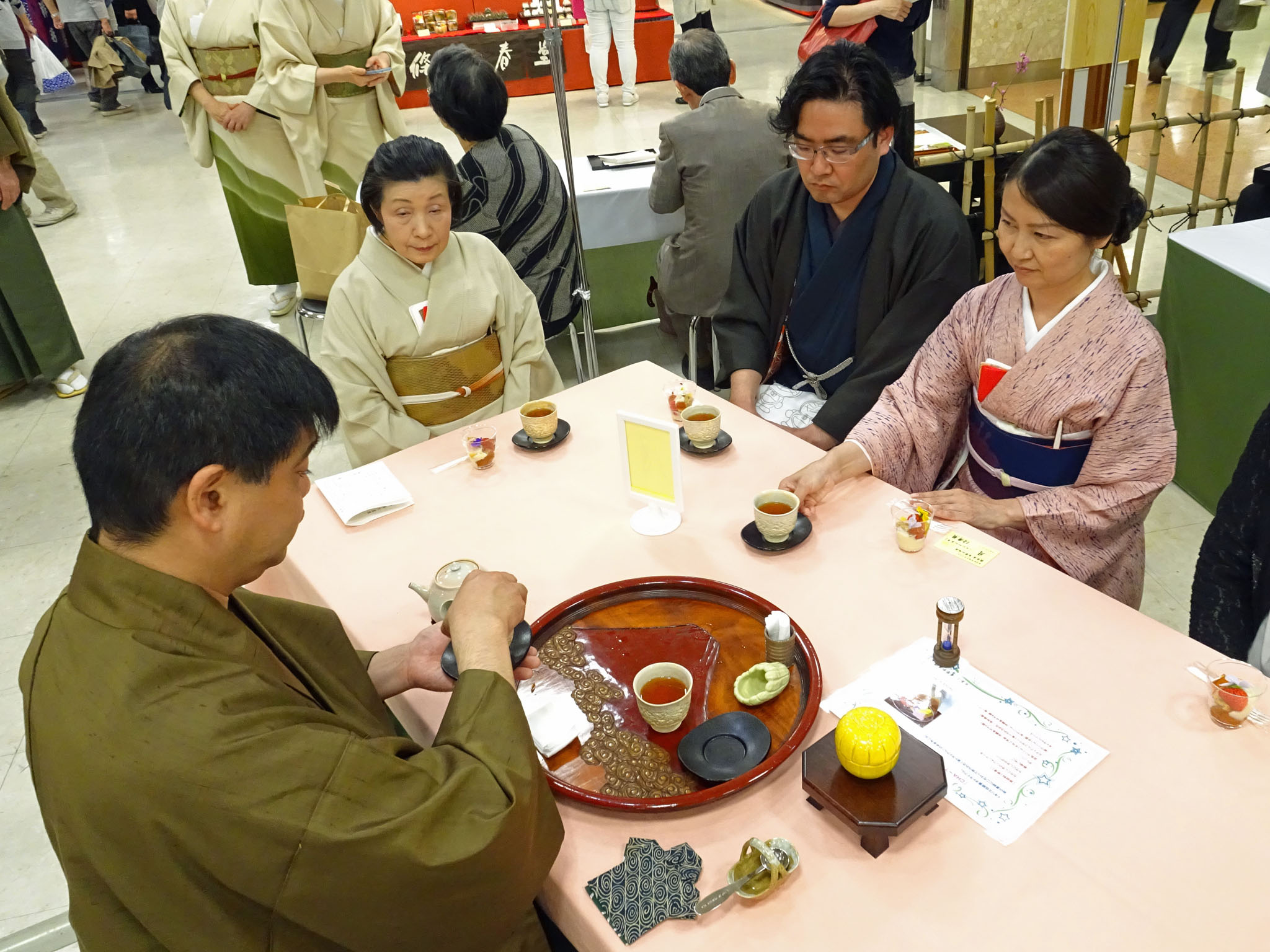 月席 富士山図丸盆