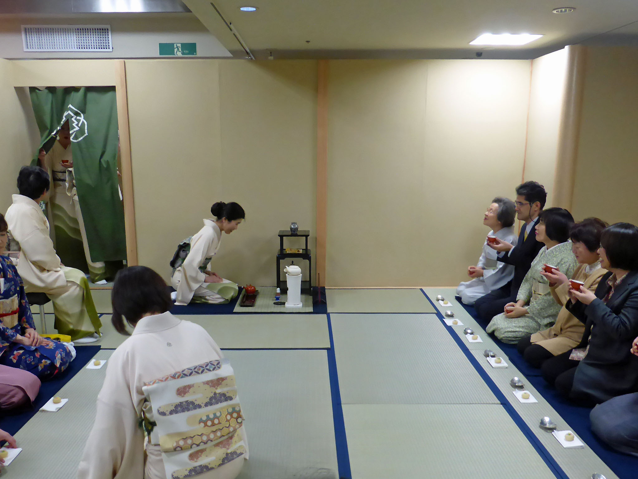 4/9(月)本席(愛鷹煎茶) 東部支部