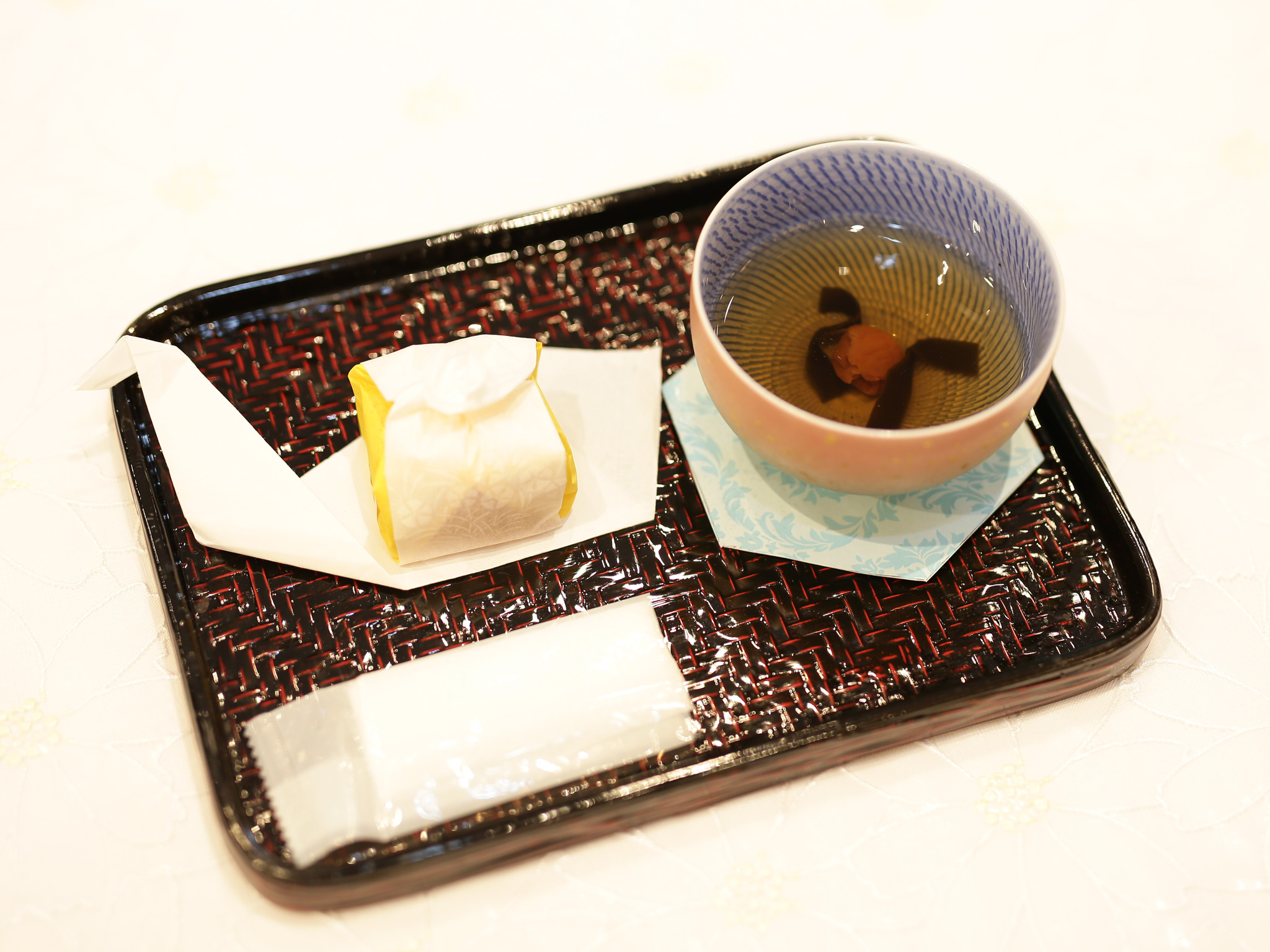 呈茶席 大福茶とお菓子