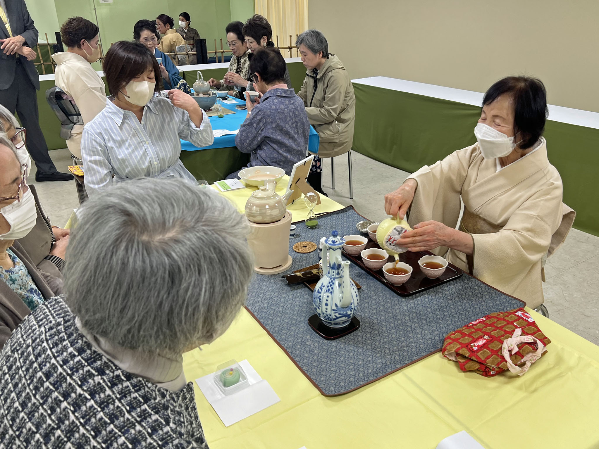和紅茶席 角盆点前