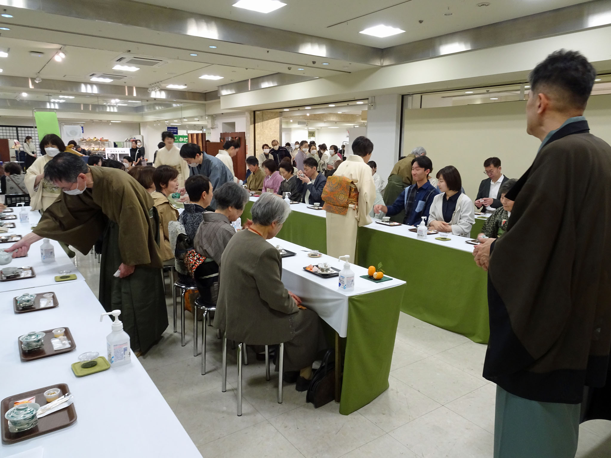 当日は最終席近くまで大入り満員、大盛況でした