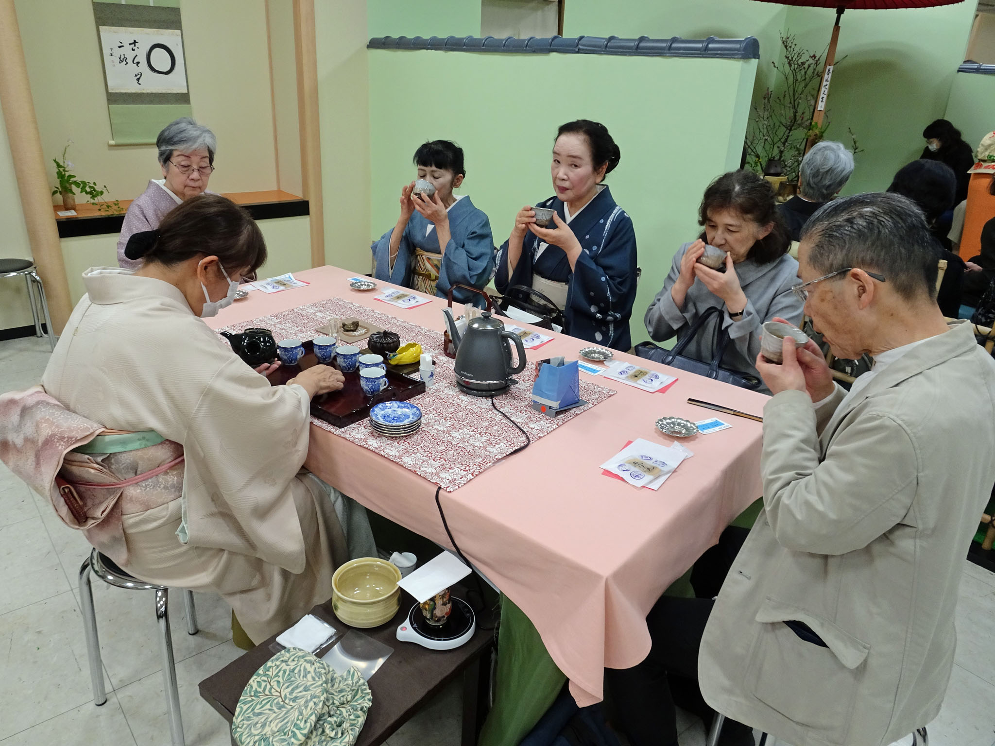 和紅茶席 角盆席